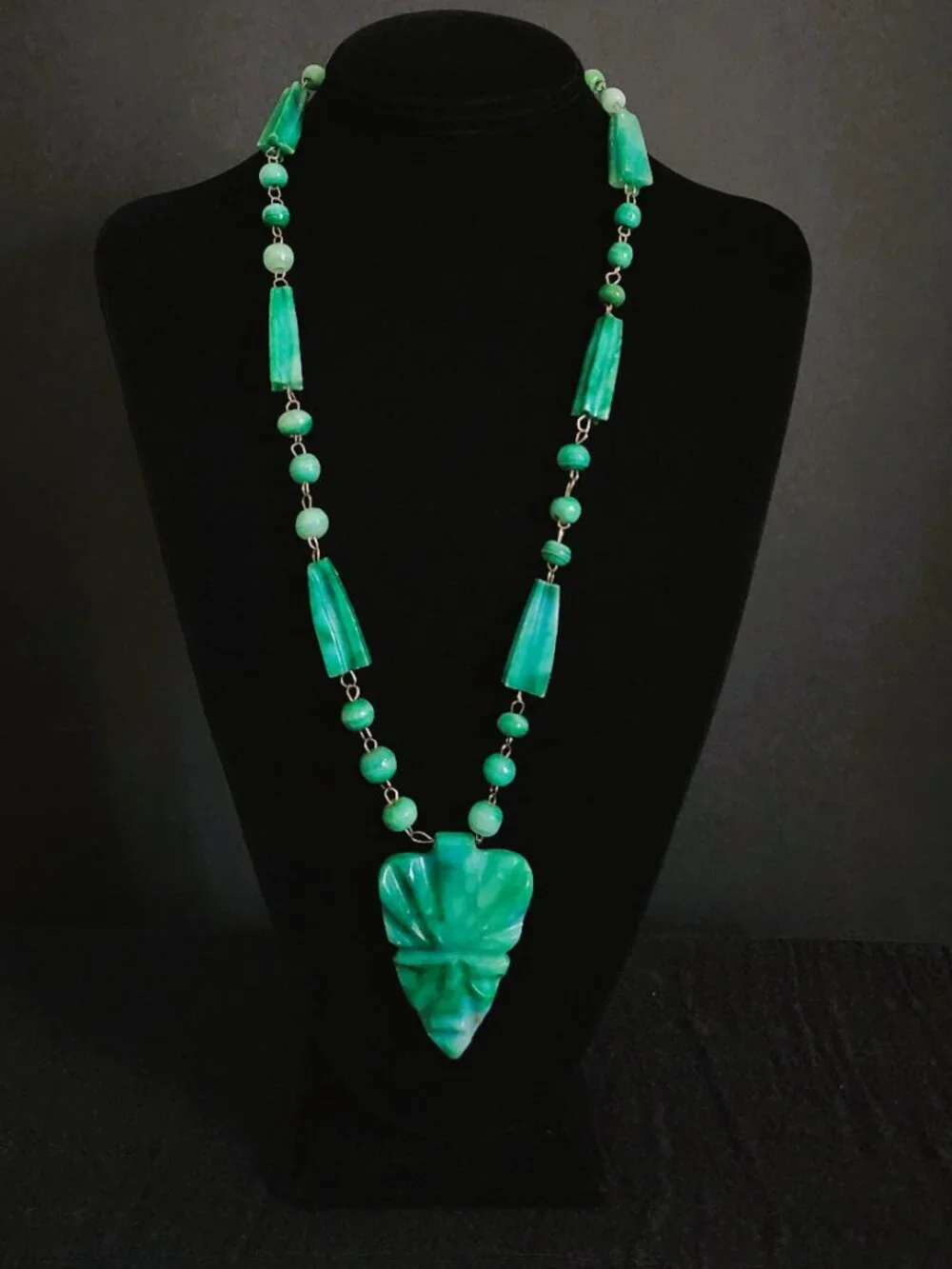 VTG 1950s Mid Century Mexican Green Onyx Aztec Warrior Mask Necklace 24”